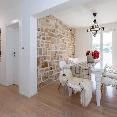 Hébergement de vacances Cozy In With House Sea View *