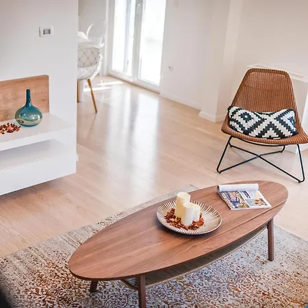 Cozy In With House Sea View